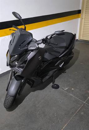 YAMAHA XMAX 300 CONNECTED ABS YAMAHA XMAX 300 CONNECTED ABS